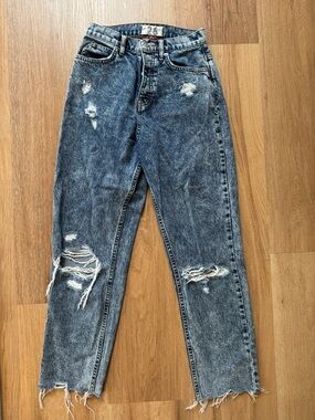 FP We the Free Distressed Acid-Wash Cropped Jeans- CURVY